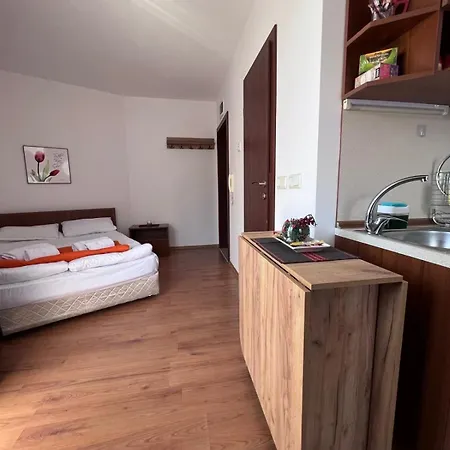 Jordan Apartment's バンスコ